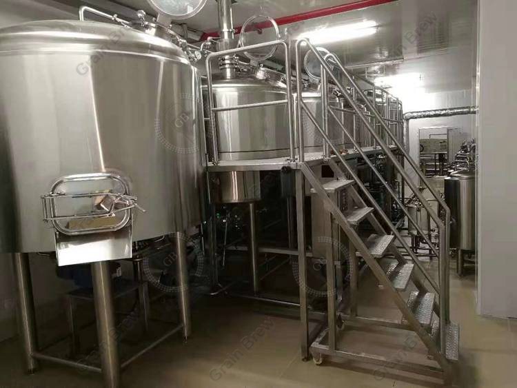 2000L Four Vessel Brewhouse & Commercial Brewery in Jinan